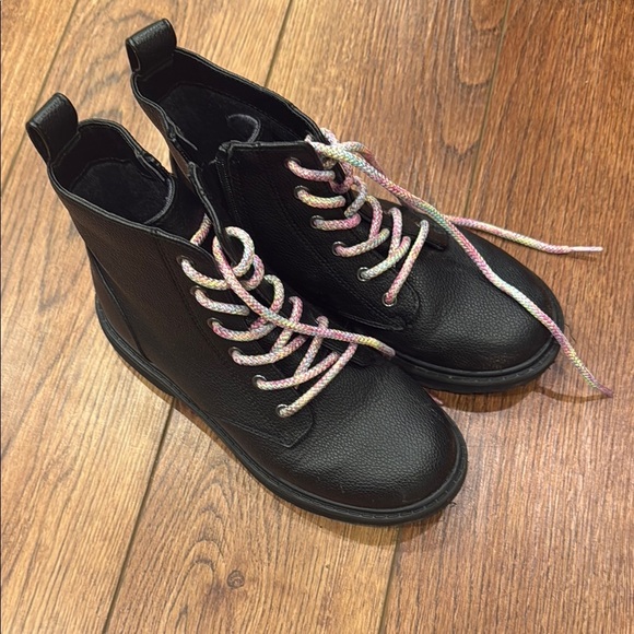 Black Boots with Multicolor Laces - Picture 1 of 7